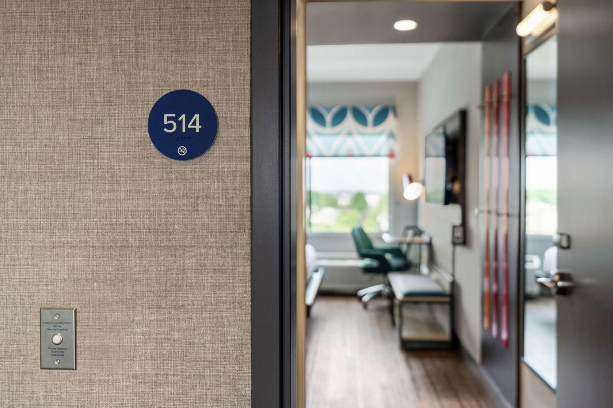 Tru By Hilton Hershey Chocolate Avenue Ngoại thất bức ảnh