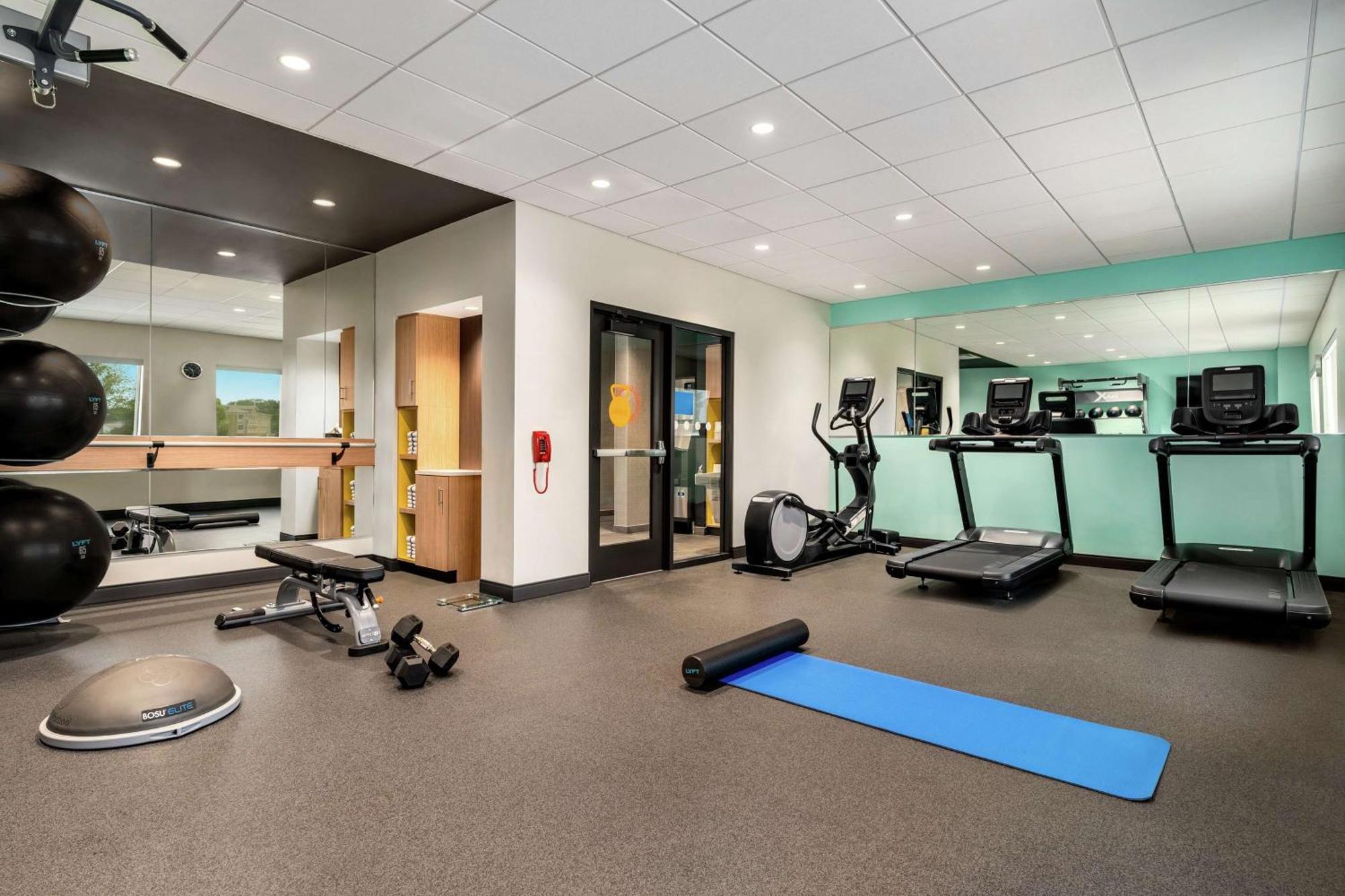 Tru By Hilton Hershey Chocolate Avenue Ngoại thất bức ảnh